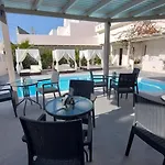 Ambience Φηρά
