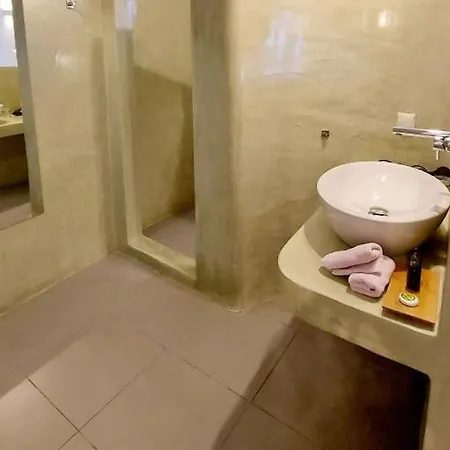 Ambience 4* Fira (Santorini)