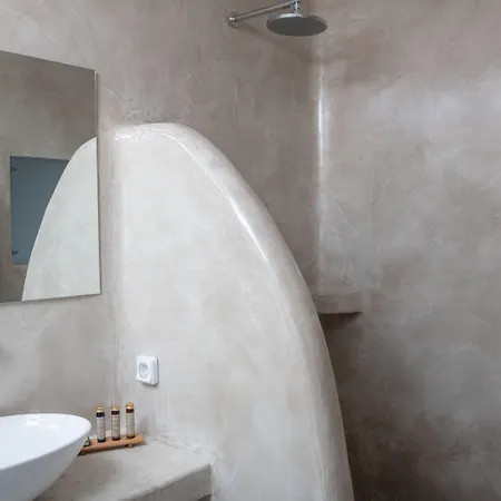 Ambience Fira (Santorini)