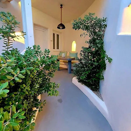 Ambience 4* ثيرا