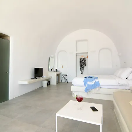 Hotel Ambience Fira (Santorini)