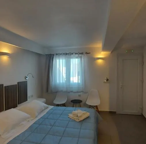 Ambience Hotel Fira (Santorini)