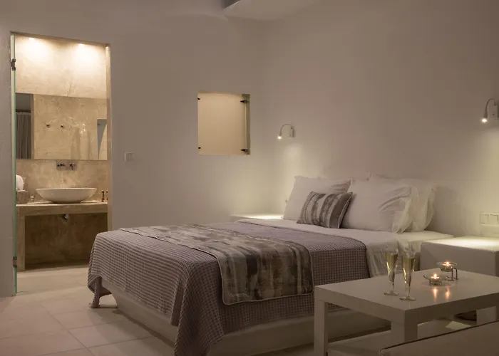 Ambience Hotel Fira (Santorini)