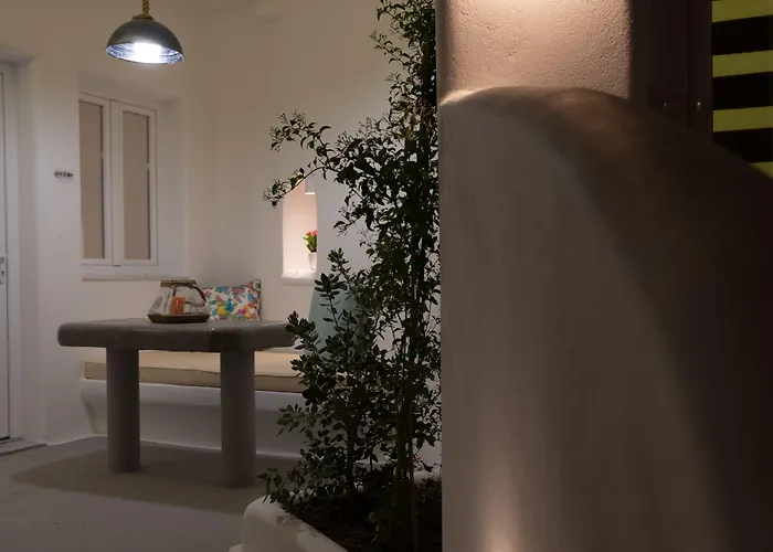 Ambience 4* Fira (Santorini)
