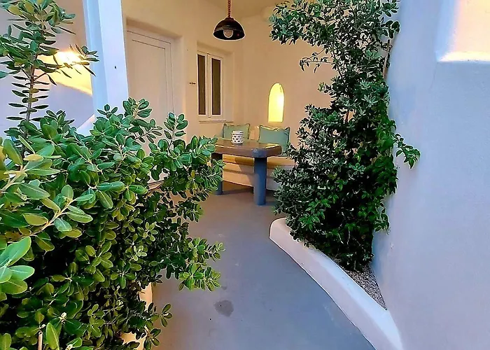 Ambience 4* Fira (Santorini)