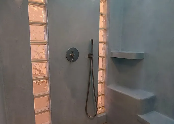 Ambience 4* Fira (Santorini)